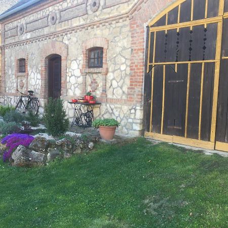 Levendula Porta Es Pajtaszinhaz Ξενοδοχείο Orfű Εξωτερικό φωτογραφία